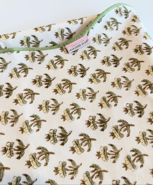 Green Floral Scalloped Tablecloth - Square