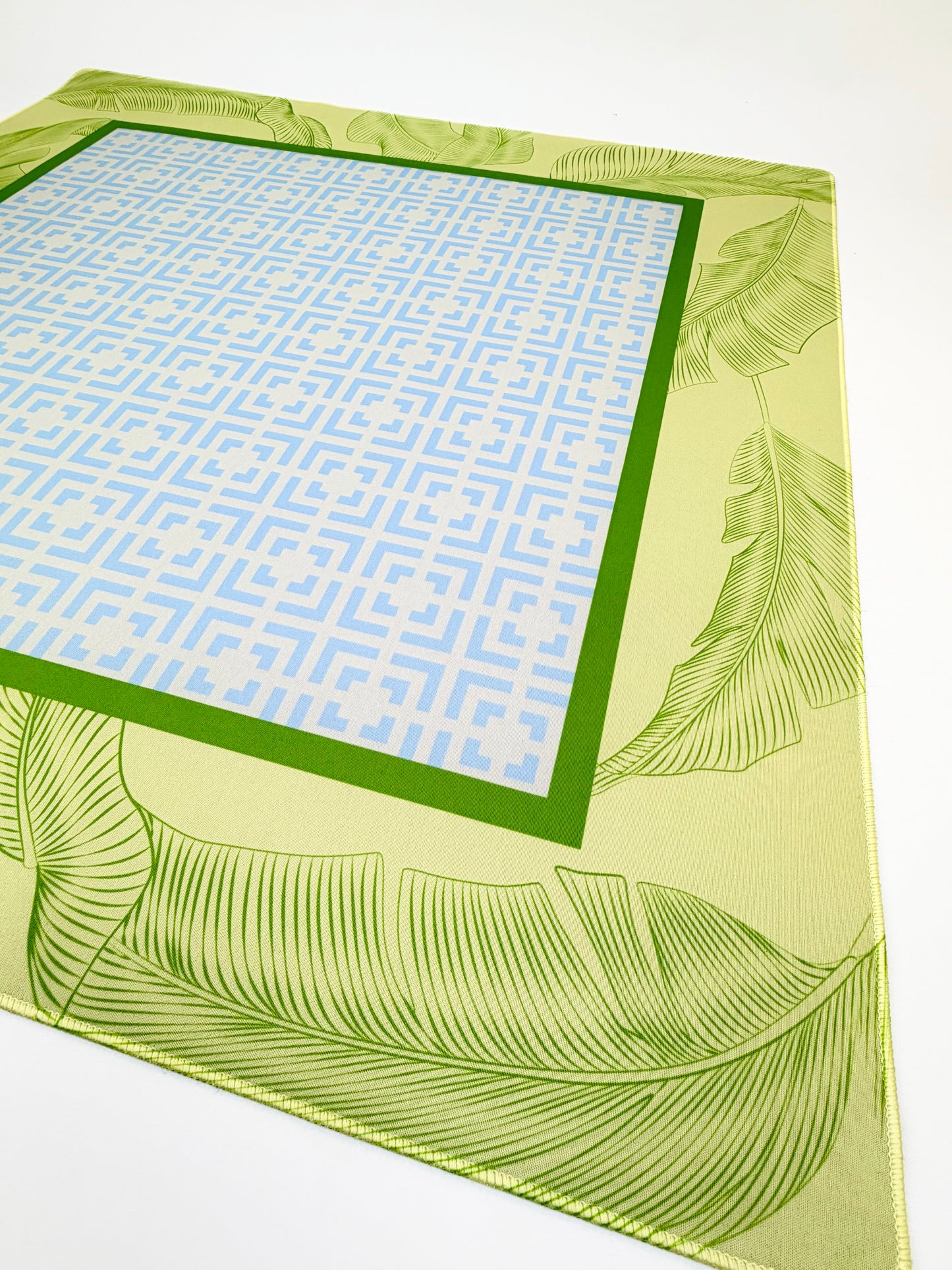 NEW!! The Cabana Club Neoprene Mat w/ Carrying Bag