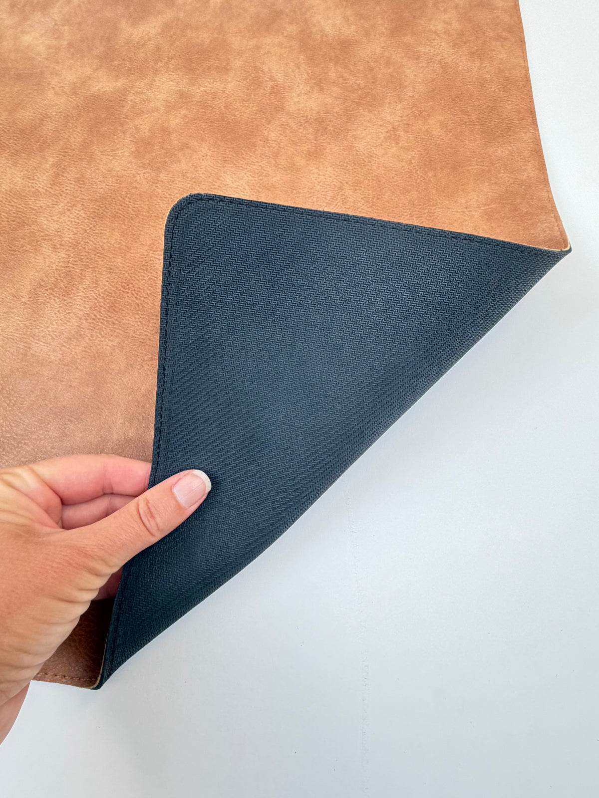 Brown Vegan Leather Mahjong Mat w/ Carrying Bag