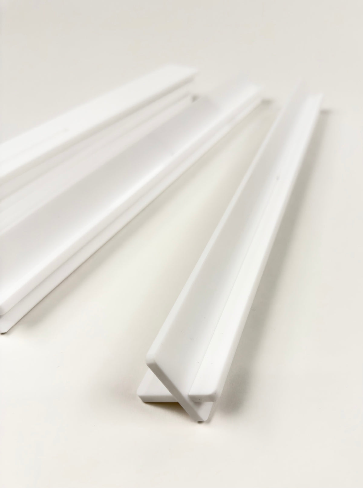 Acrylic Travel Racks & Rack Bag- White